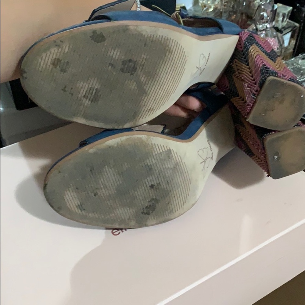 Blue Shows - image 2